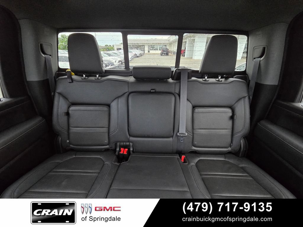 Used 2021 GMC Sierra 2500 Denali w/ Denali Black Diamond Edition AWD/4WD image 27