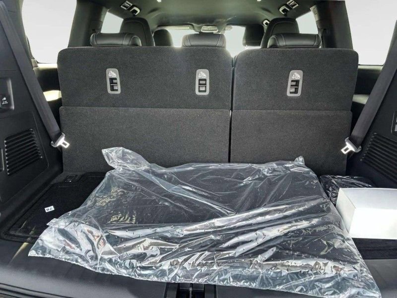 New 2025 Nissan Armada PRO-4X AWD/4WD image 27