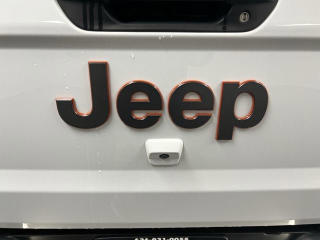 Used 2022 Jeep Gladiator Mojave w/ Cold Weather Group AWD/4WD image 32