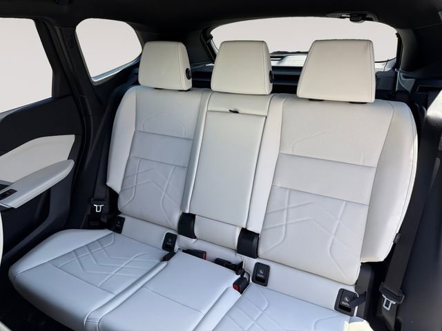 New 2026 BMW X1 xDrive28i w/ Technology Package AWD/4WD image 13
