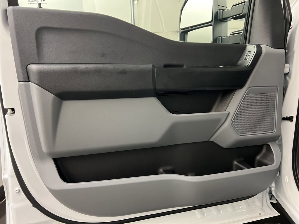 New 2026 Ford F350 XL w/ 360-Degree Camera Package image 24