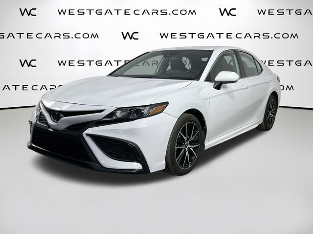 Used 2024 Toyota Camry SE