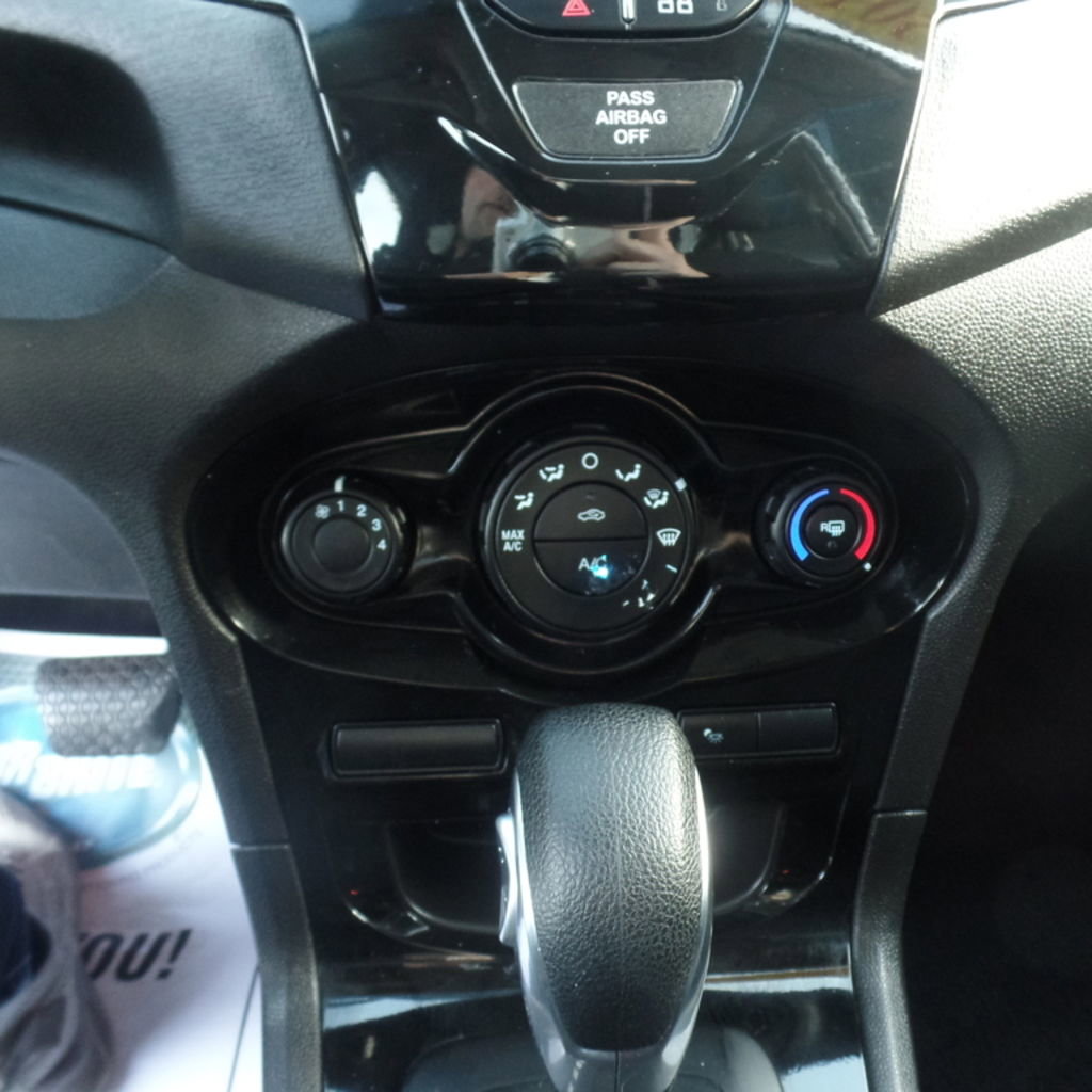 Used 2019 Ford Fiesta SE w/ Equipment Group 201A image 27