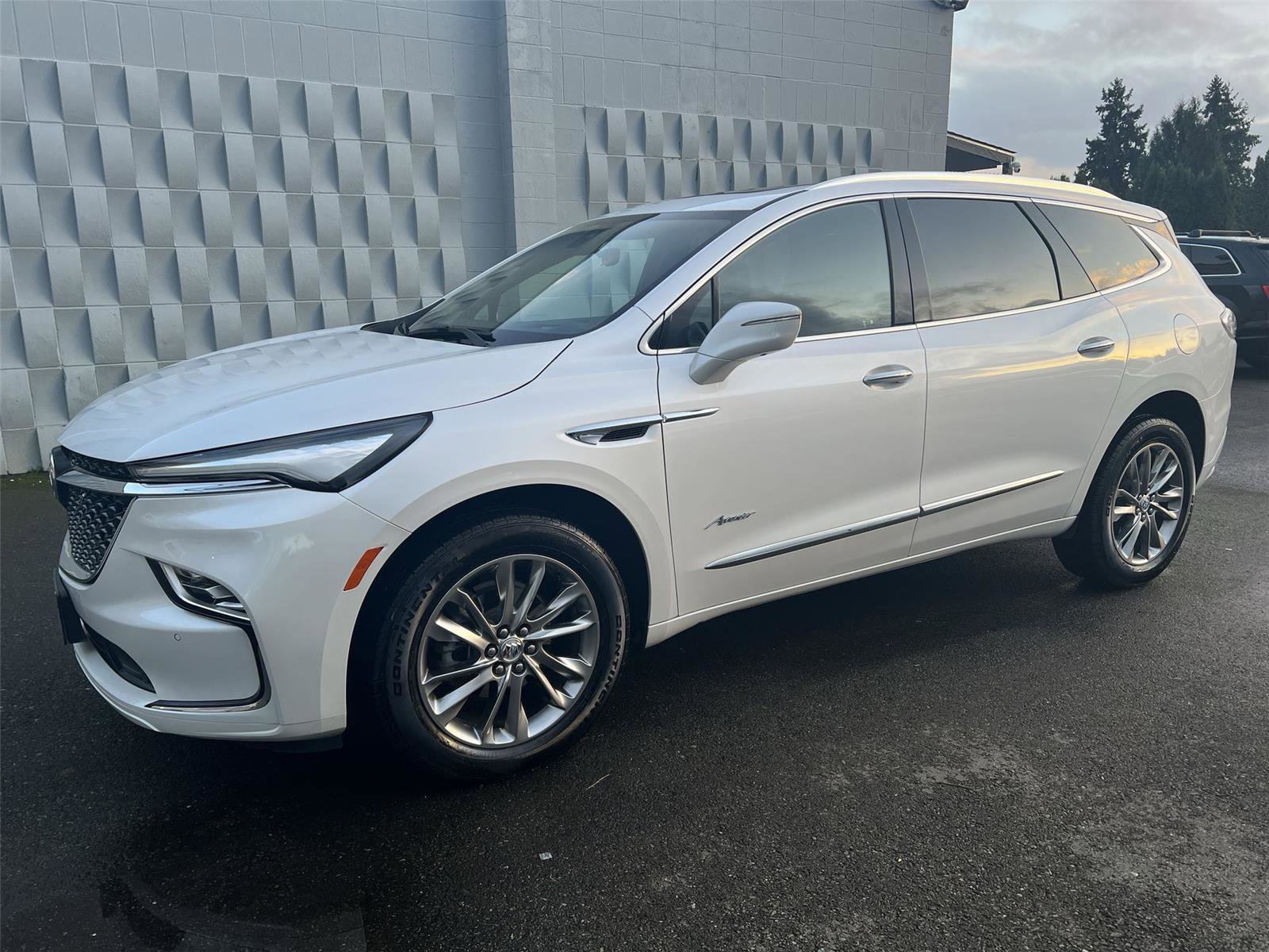Used 2024 Buick Enclave Avenir