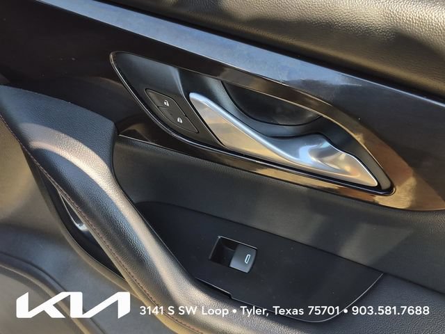 Used 2019 Chevrolet Blazer RS w/ Sun and Wheels Package AWD/4WD image 17