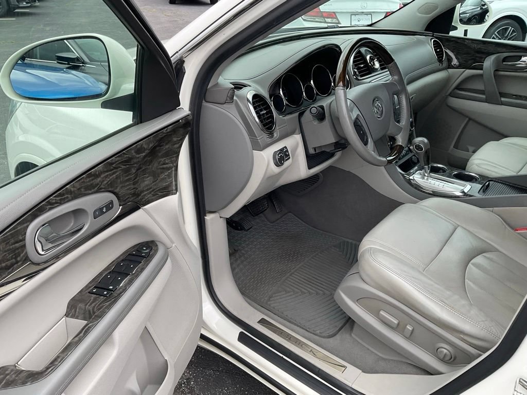 Used 2013 Buick Enclave Leather FWD image 9