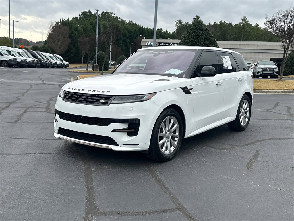 Used 2023 Land Rover Range Rover Sport SE Dynamic image 3