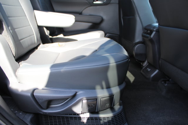 New 2026 Toyota Highlander XLE AWD/4WD image 14