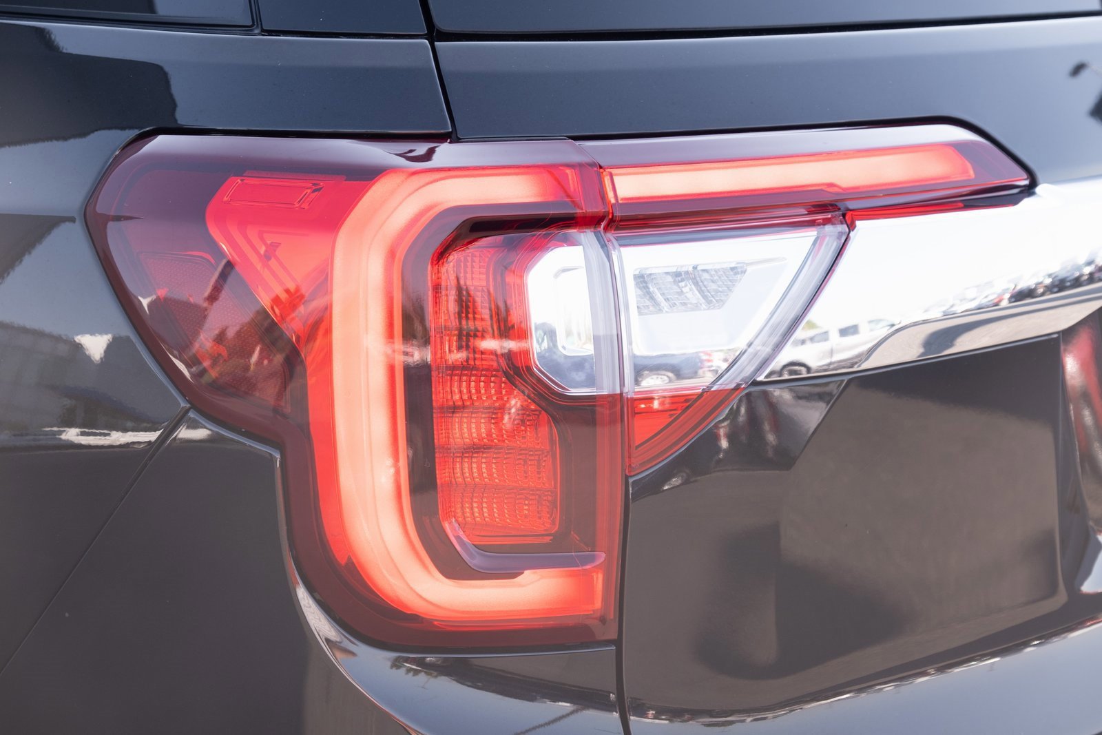 Used 2023 GMC Acadia SLT image 27