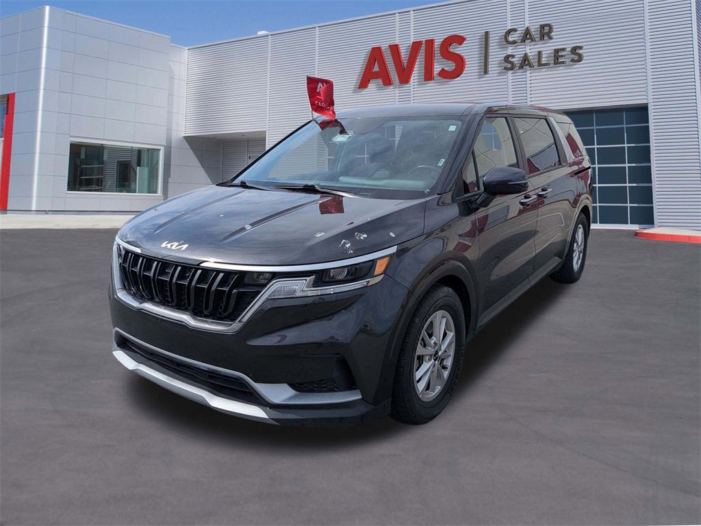 Used 2024 Kia Carnival LX image 1