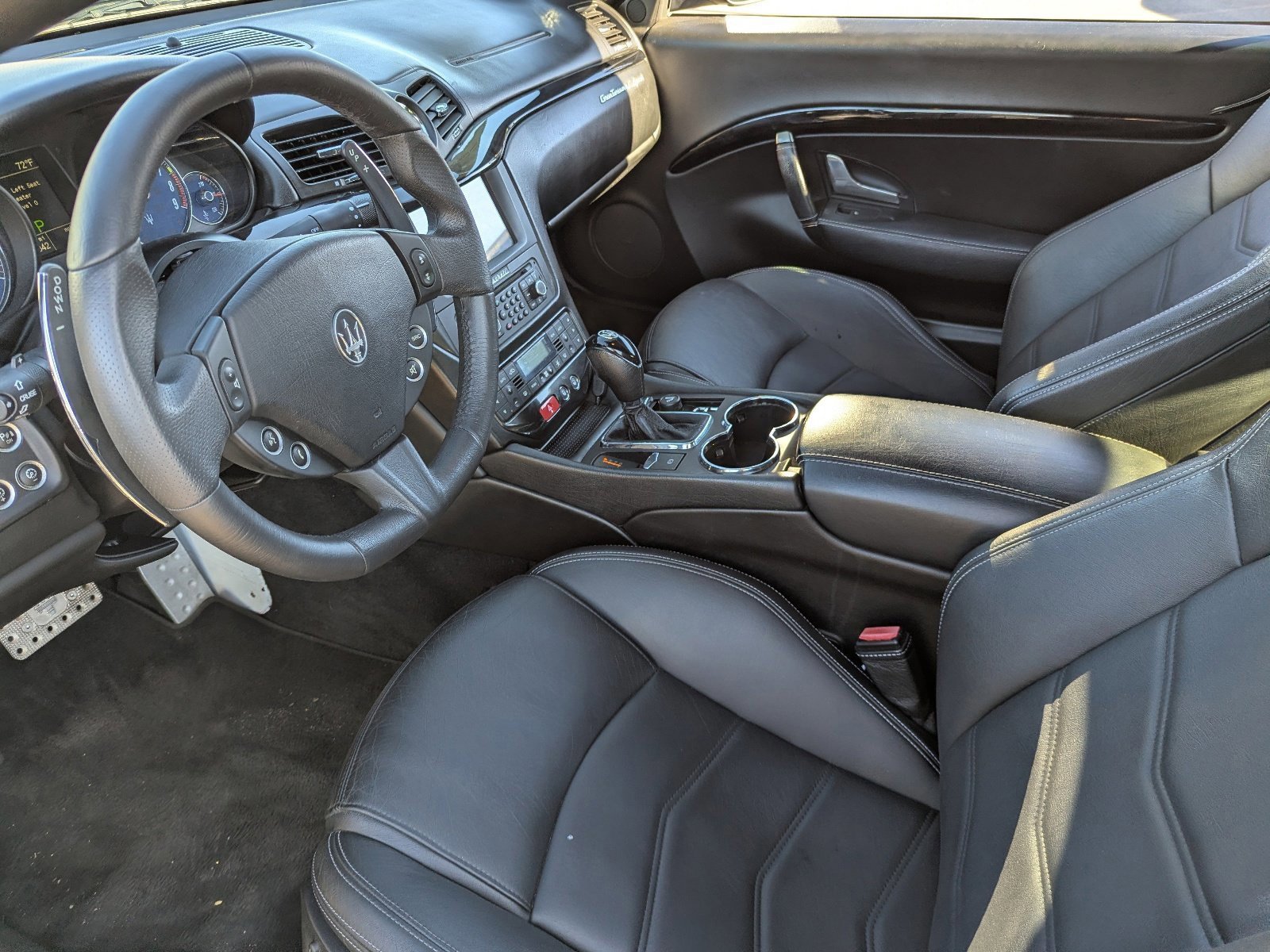 Used 2015 Maserati GranTurismo Sport image 22