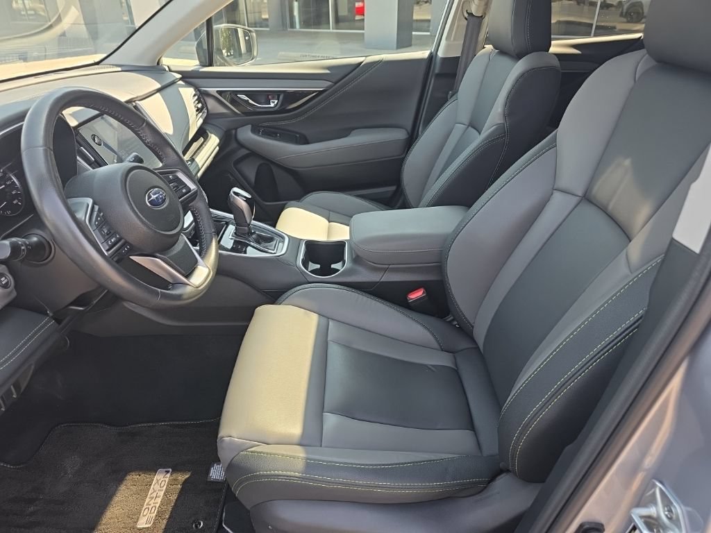 Used 2023 Subaru Outback Onyx Edition XT AWD/4WD image 16