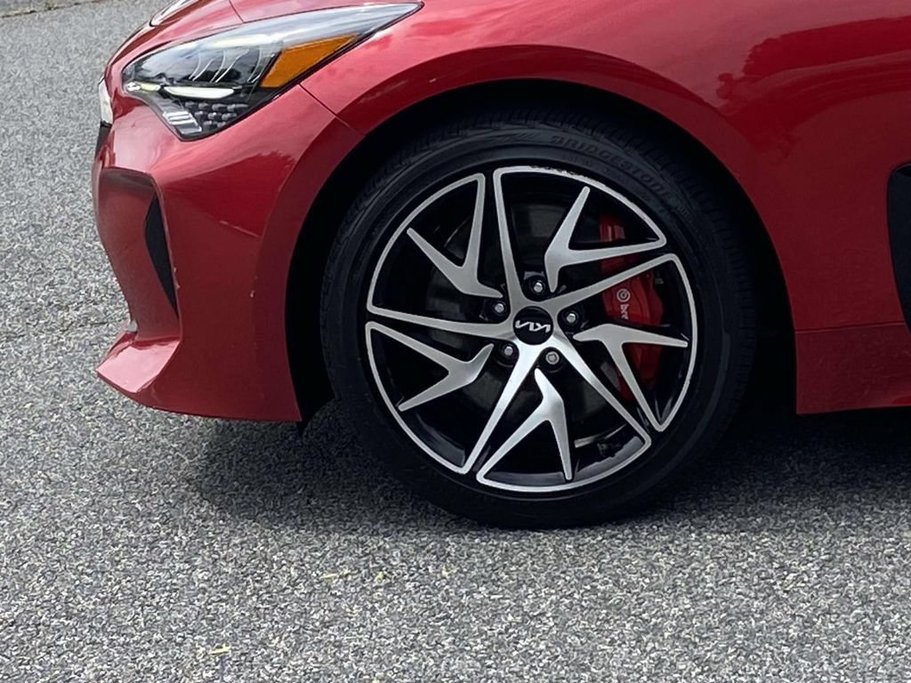 Used 2023 Kia Stinger GT-Line w/ Sun & Sound Package AWD/4WD image 10