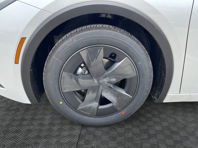 New 2026 Toyota Prius LE image 14