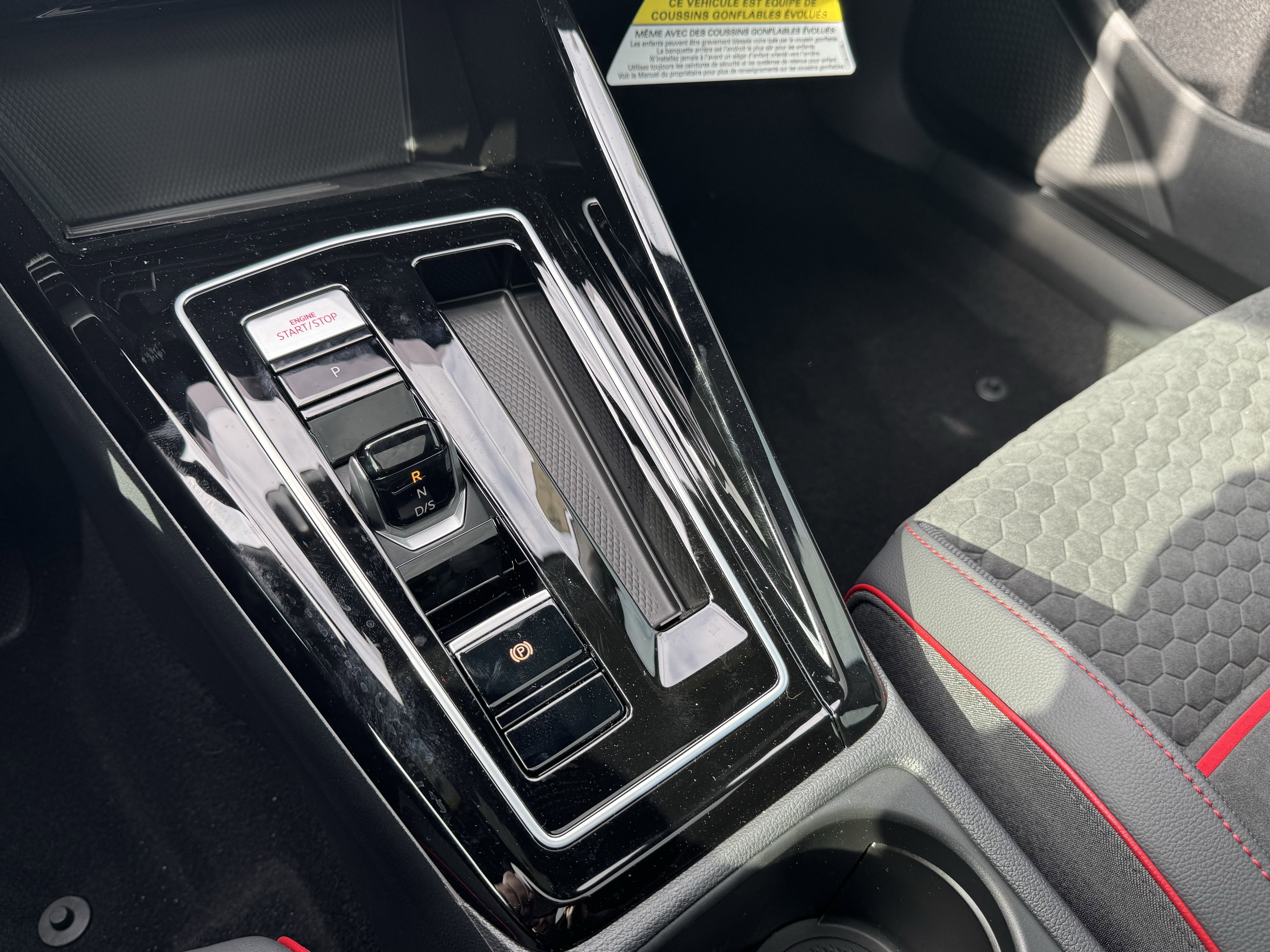 New 2026 Volkswagen Golf SE FWD image 14
