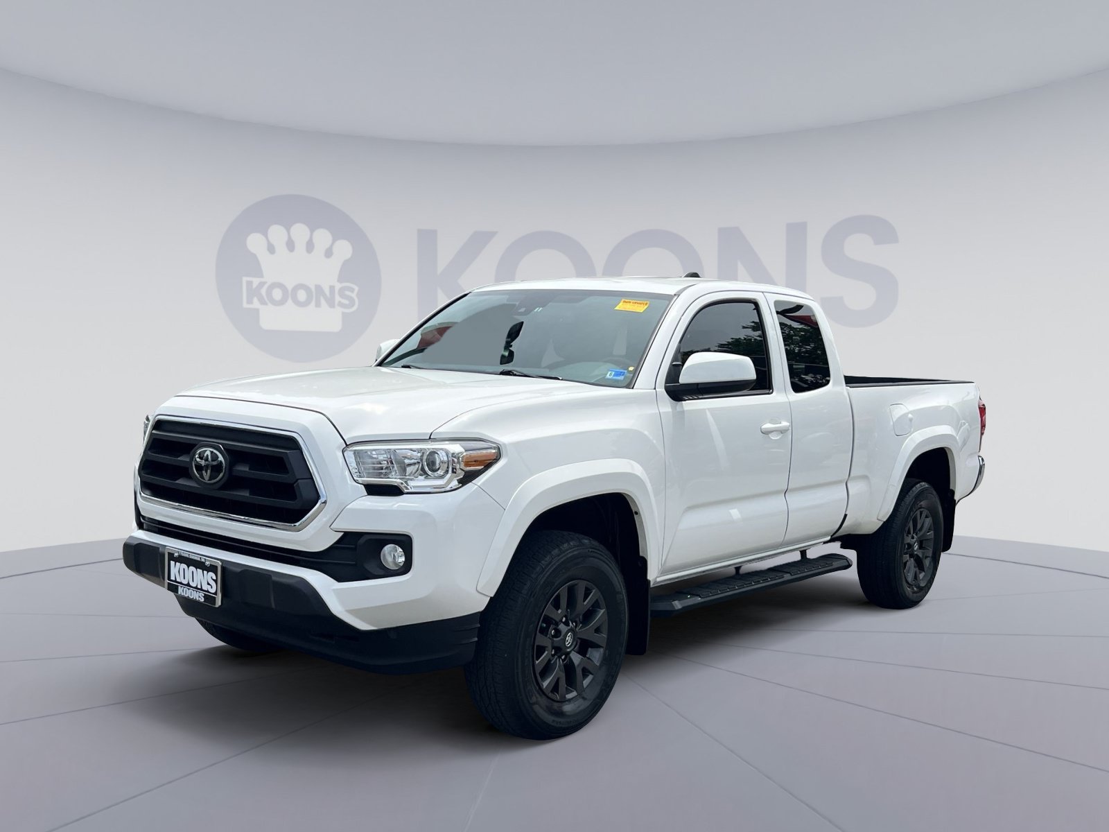 Used 2021 Toyota Tacoma SR5 RWD image 5