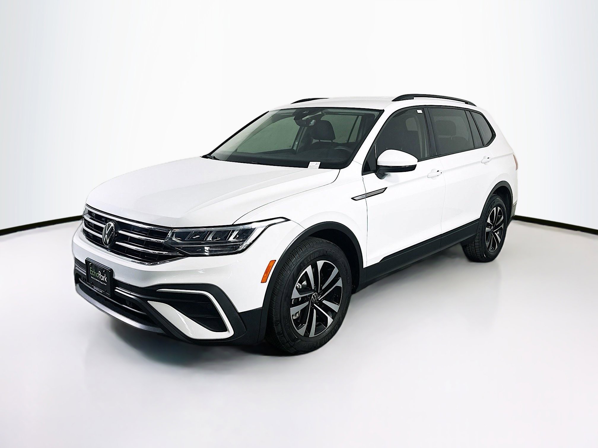 Used 2024 Volkswagen Tiguan S w/ MDO Package, Three-Row FWD image 3