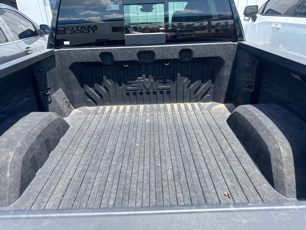 Used 2023 GMC Sierra 1500 Denali Ultimate AWD/4WD image 9