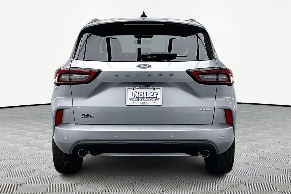 Used 2023 Ford Escape ST-Line Elite image 4