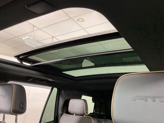 Used 2024 GMC Yukon AT4 w/ AT4 Premium Package image 28