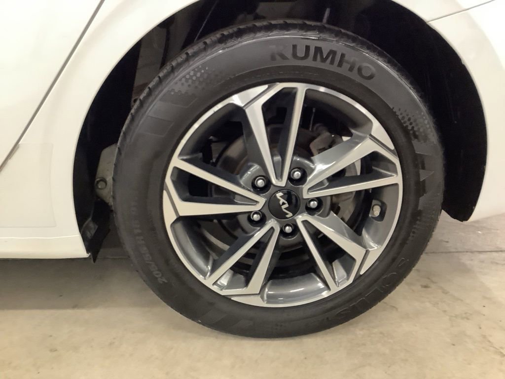 Certified 2023 Kia Forte LXS image 22