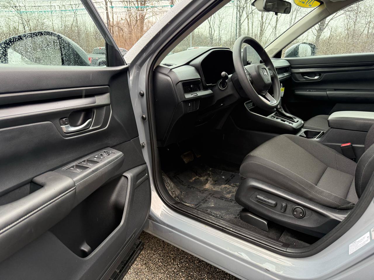 Used 2025 Honda CR-V EX image 15