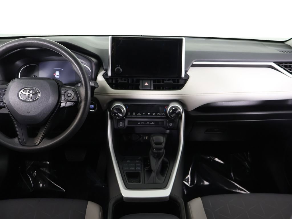Used 2024 Toyota RAV4 XLE image 33