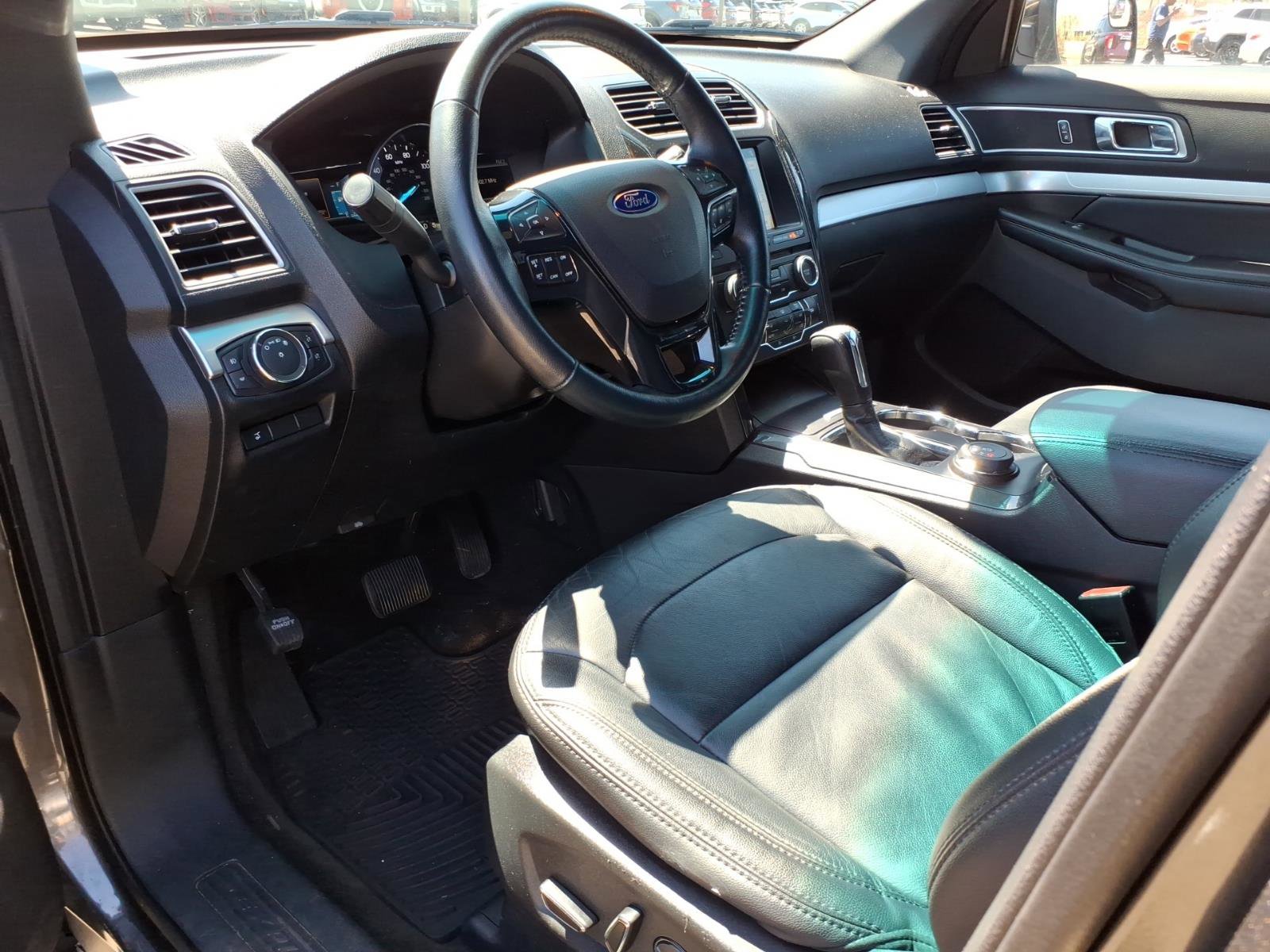 Certified 2017 Ford Explorer XLT w/ Equipment Group 202A image 13