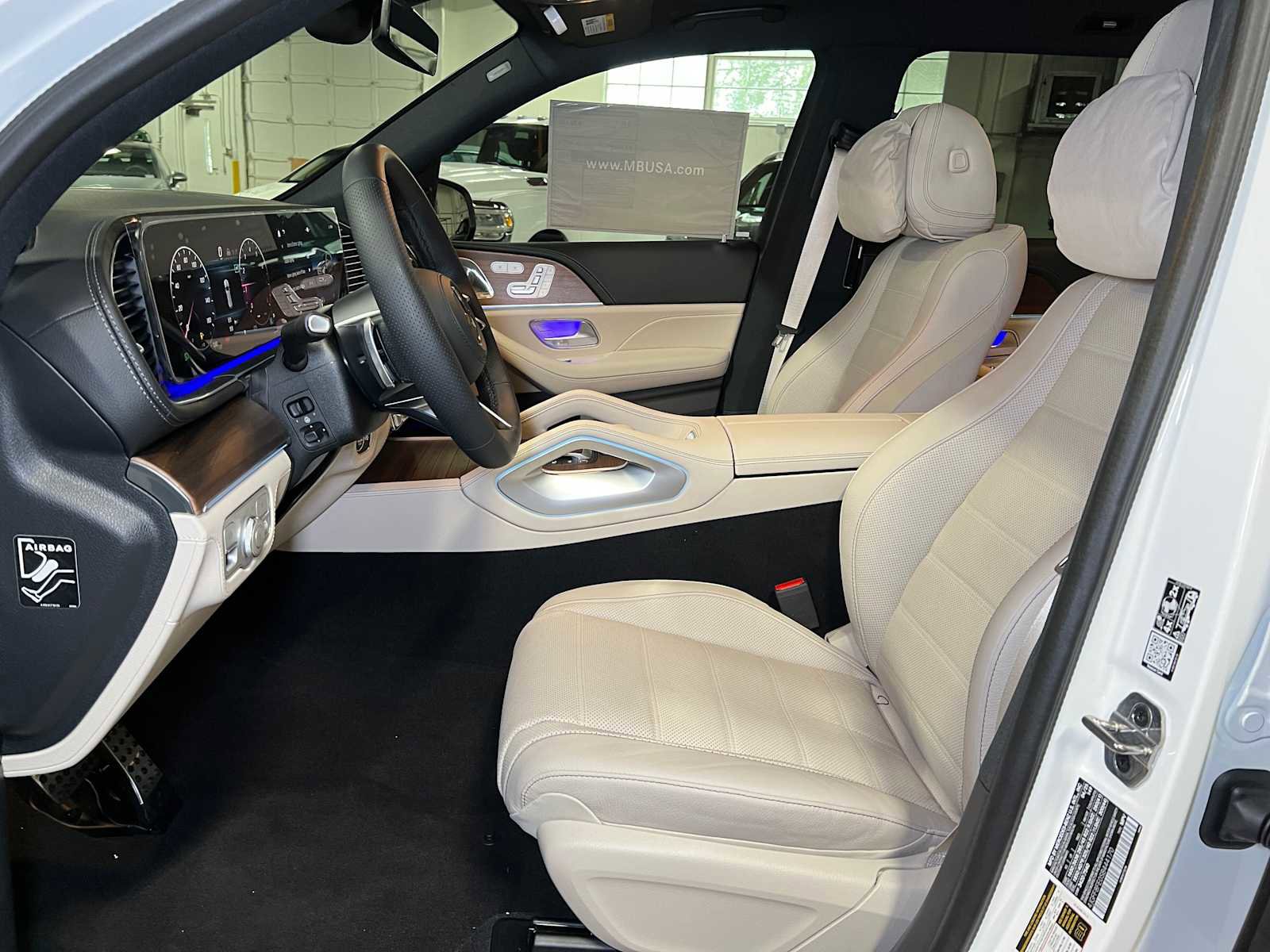 New 2025 Mercedes-Benz GLS 580 4MATIC image 21