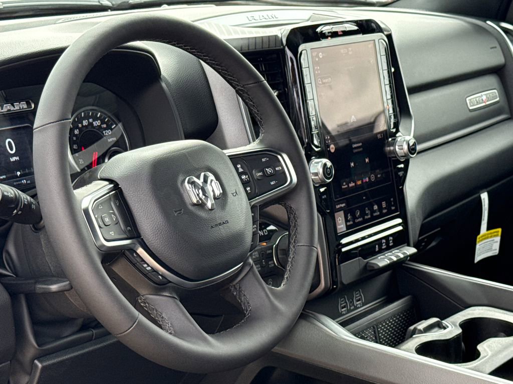 New 2026 RAM 1500 4x4 Crew Cab image 18