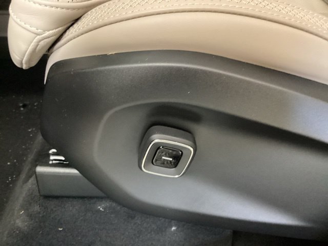 New 2026 Volvo EX90 Ultra AWD/4WD image 14