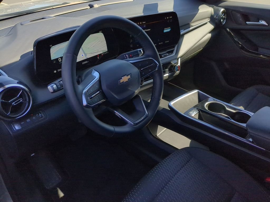 Used 2025 Chevrolet Equinox LT image 14