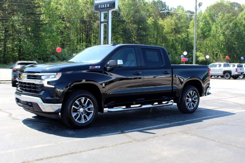 New 2025 Chevrolet Silverado 1500 LT image 2