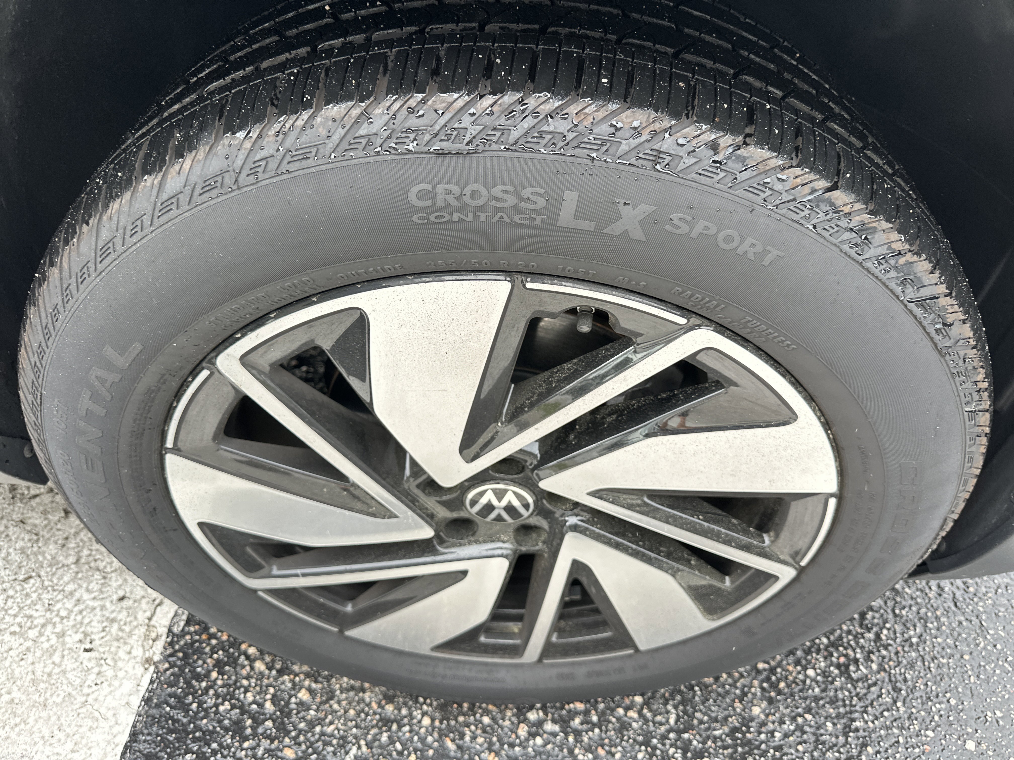 Used 2025 Volkswagen Atlas SE w/ Black Wheel Package AWD/4WD image 6