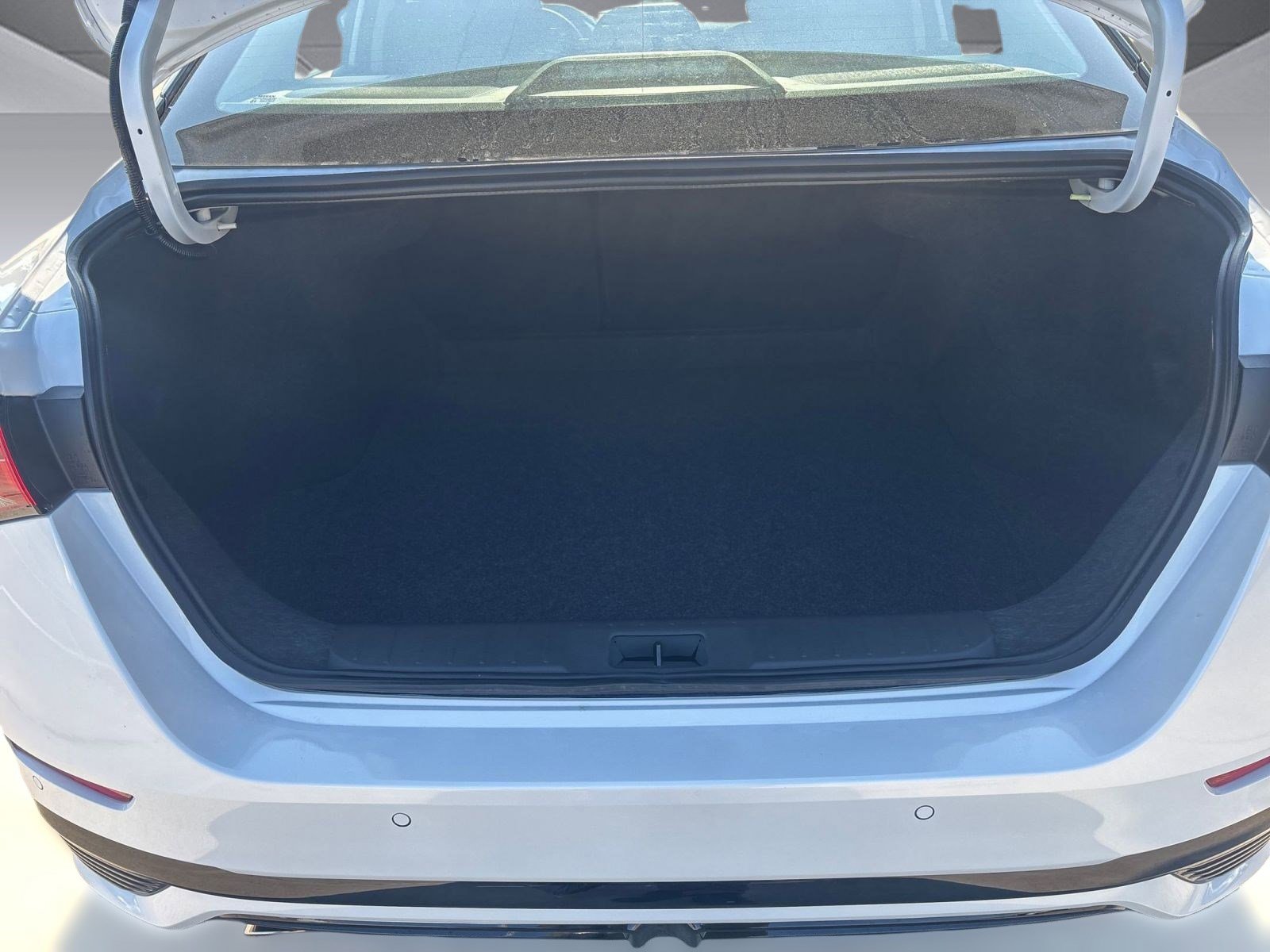New 2025 Nissan Sentra SR FWD image 22