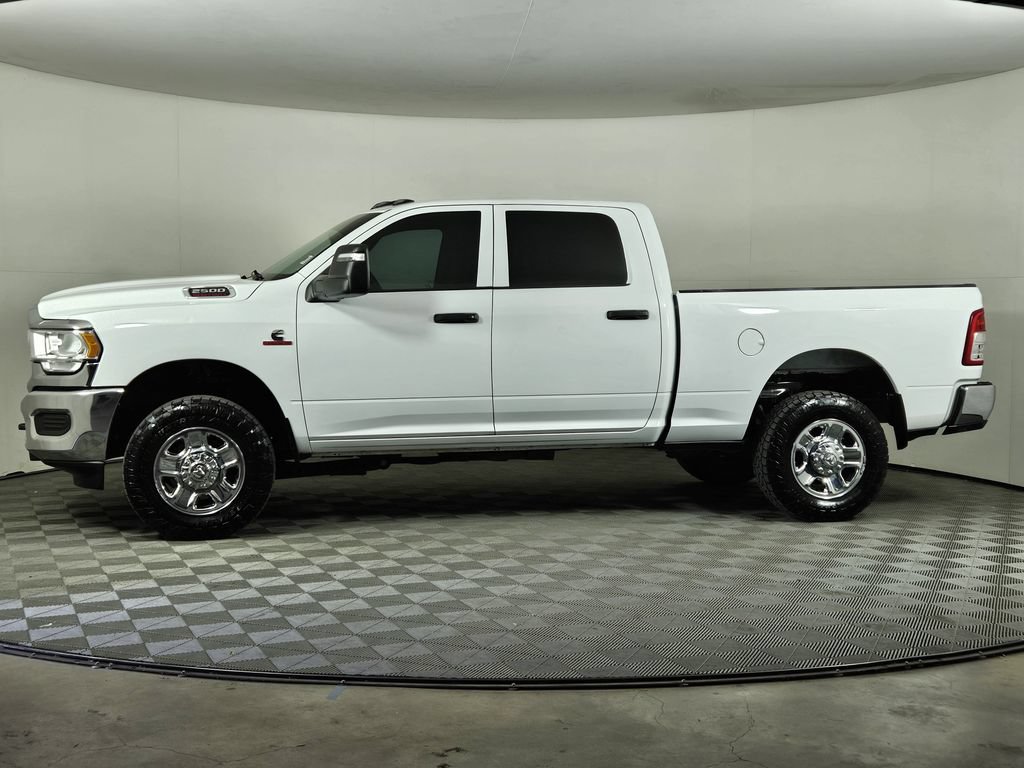 Used 2024 RAM 2500 Tradesman w/ Chrome Appearance Group AWD/4WD image 3