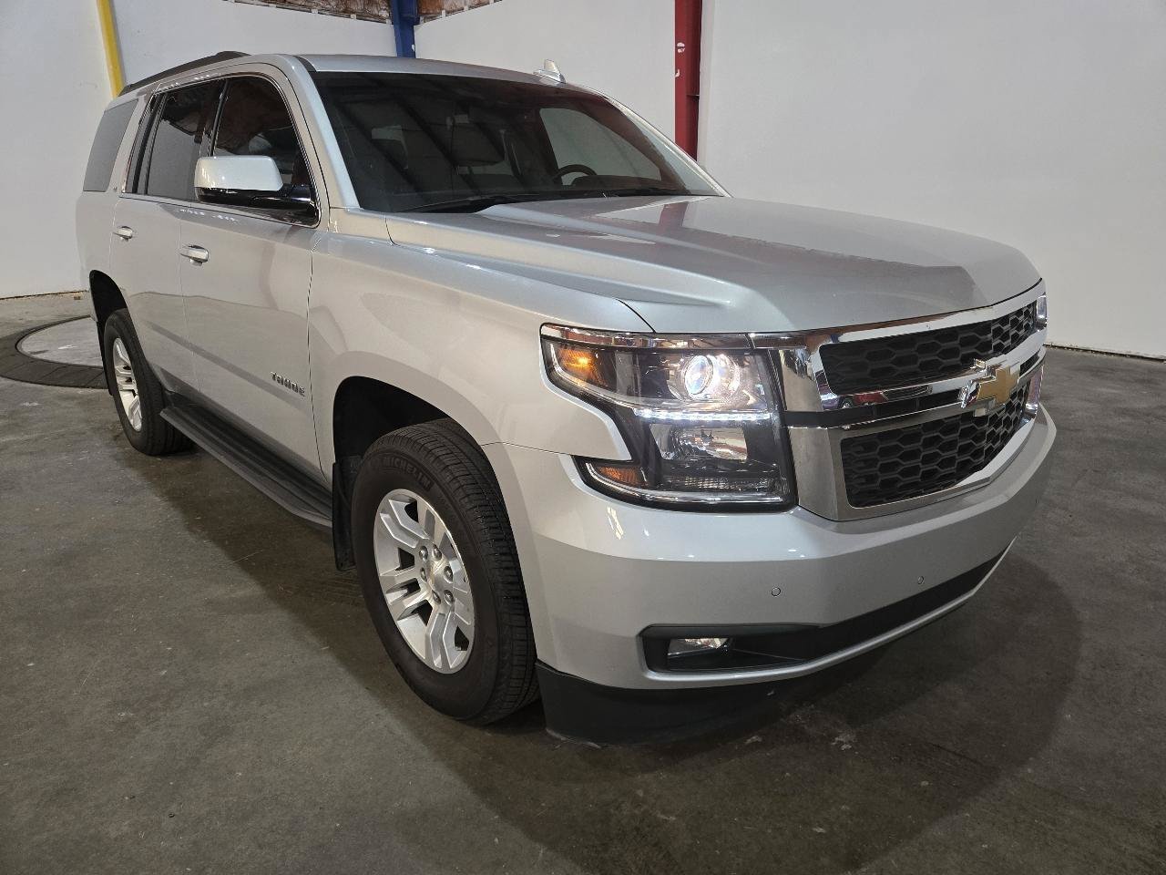 Used 2017 Chevrolet Tahoe LT RWD image 1