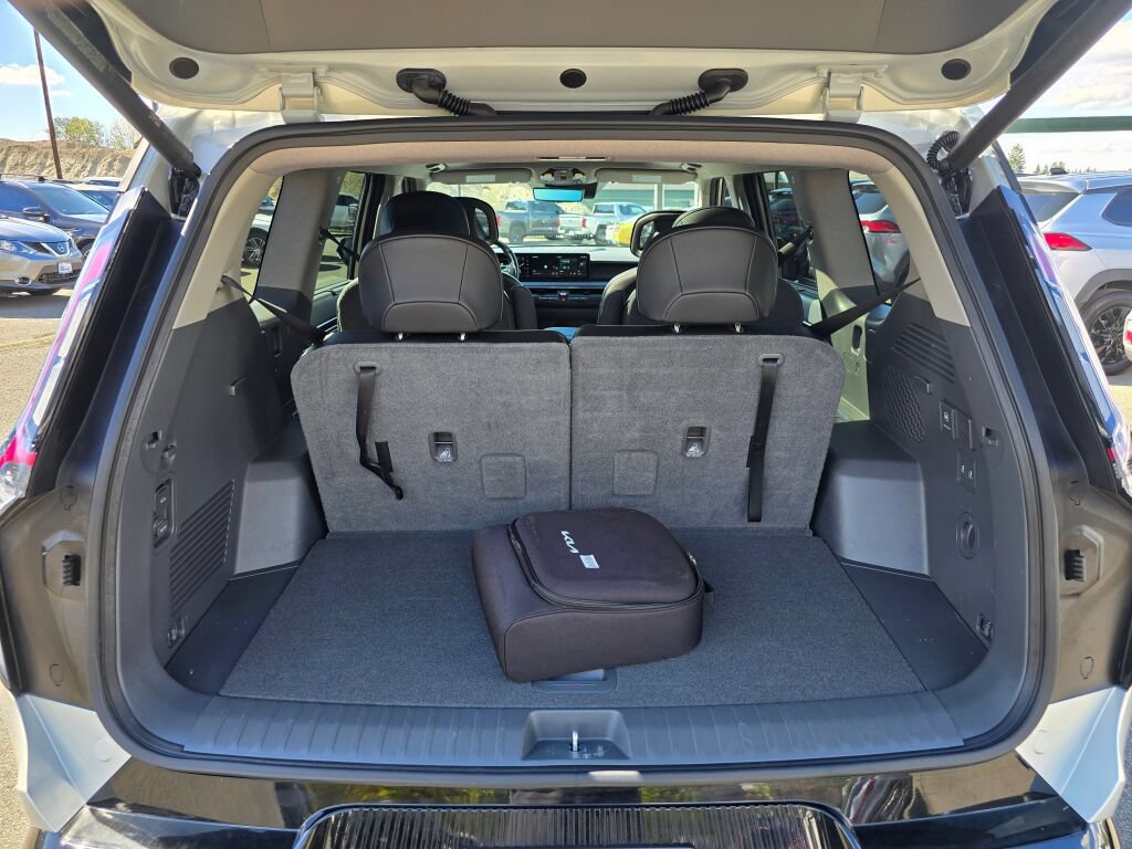 Certified 2024 Kia EV9 Land AWD/4WD image 29