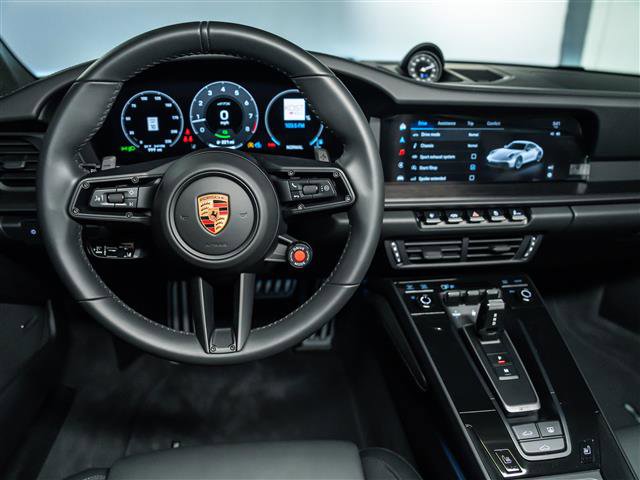 Certified 2025 Porsche 911 Carrera GTS RWD image 20