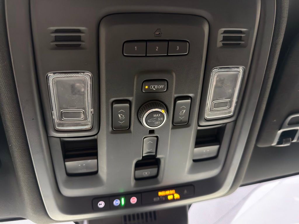 Used 2023 GMC Yukon XL Denali w/ Denali Reserve Package image 50