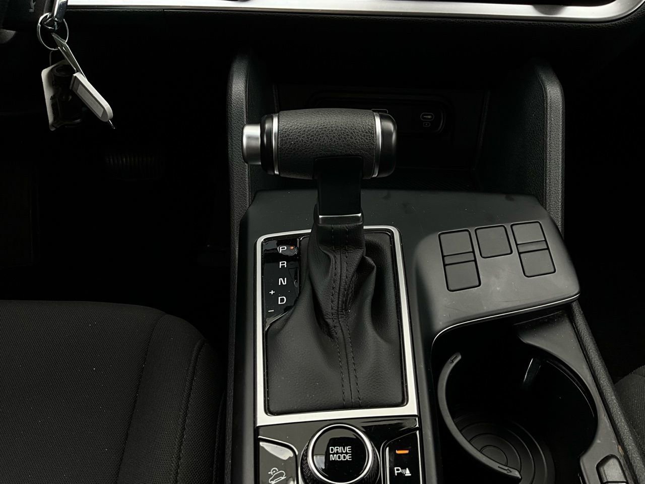 Used 2025 Kia Sportage LX image 22