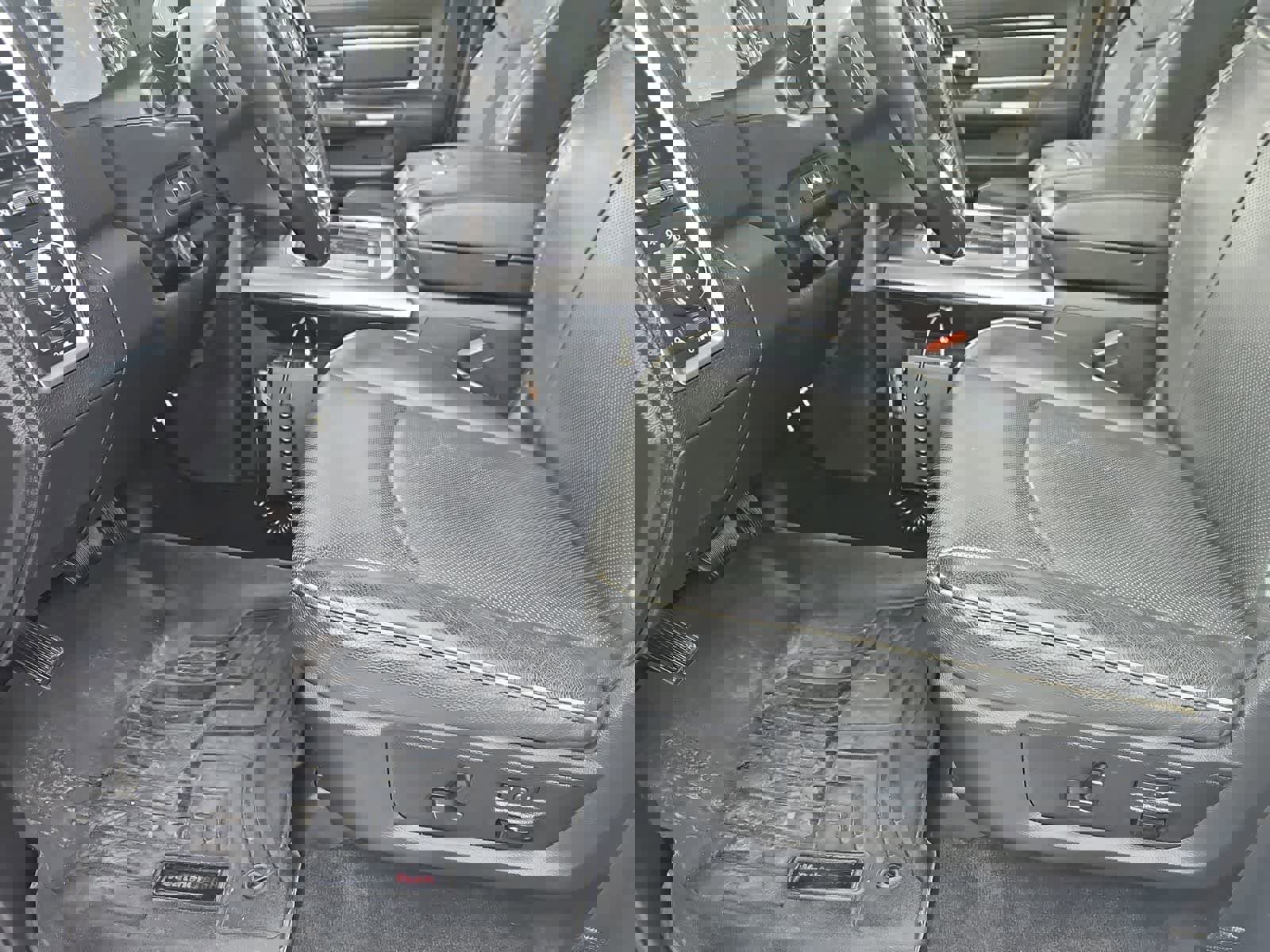 Used 2016 RAM 3500 Laramie Longhorn image 16