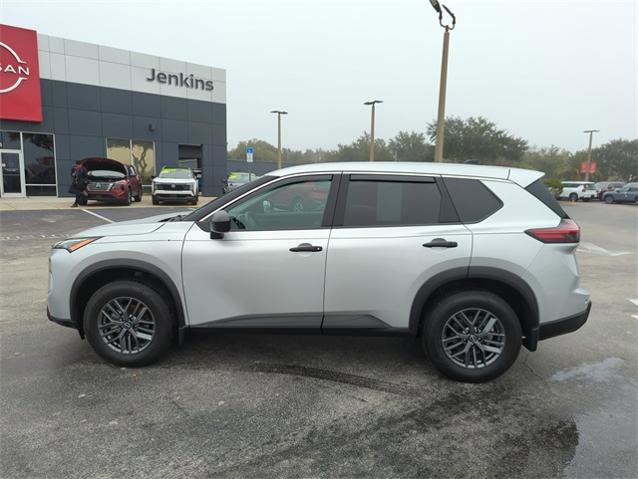 Certified 2024 Nissan Rogue S image 7