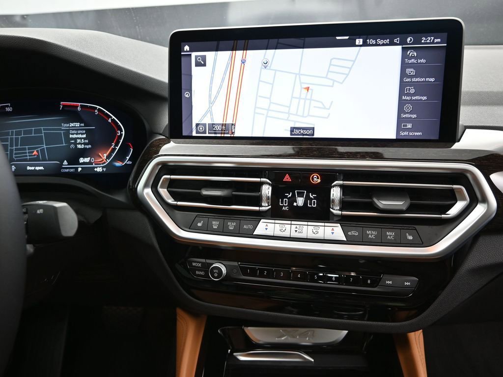 Certified 2025 BMW X4 xDrive30i image 27