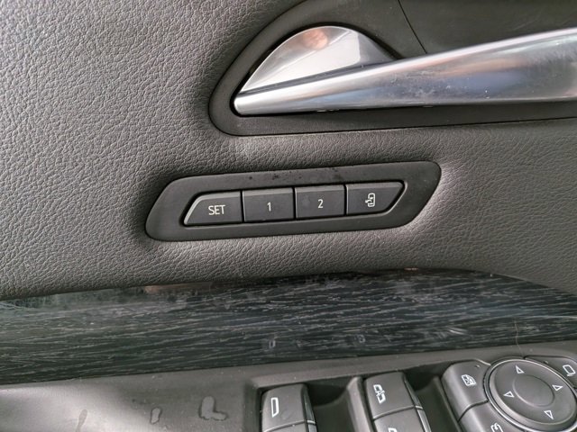 Used 2020 Cadillac XT4 Premium Luxury w/ Enhanced Visibility Package image 11