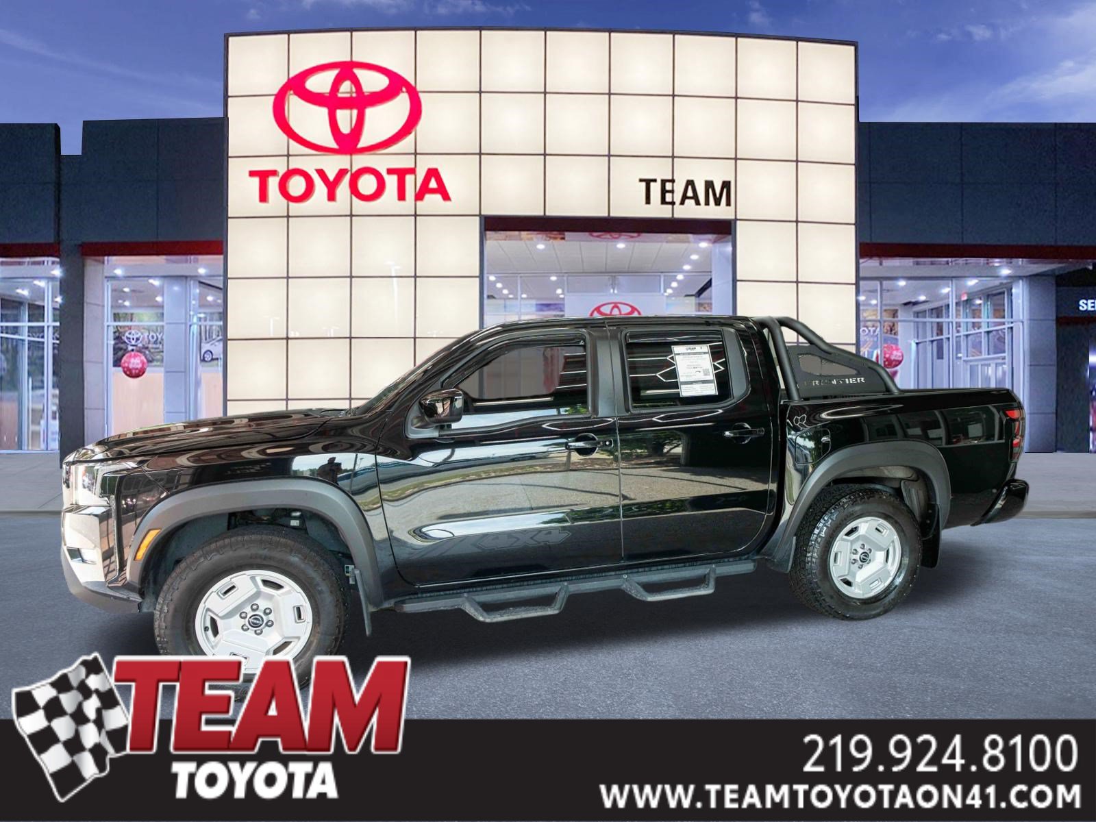 Used 2024 Nissan Frontier SV w/ Hardbody Edition
