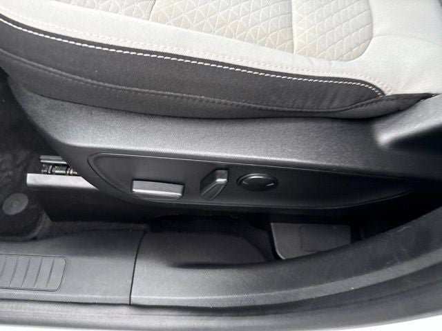 Used 2023 Ford Escape Active w/ Tech Pack #1 AWD/4WD image 21