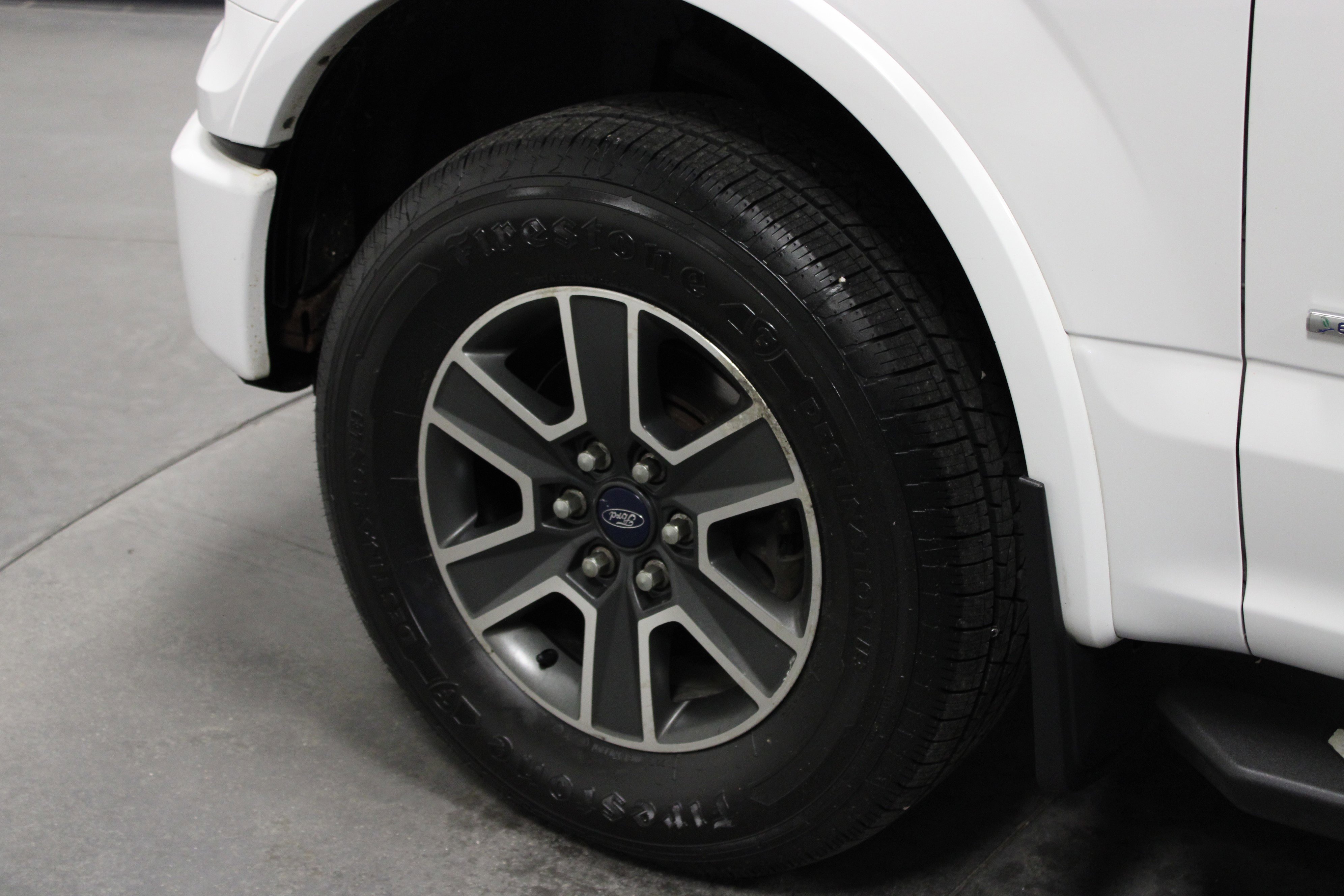 Used 2016 Ford F150 XLT w/ Equipment Group 302A Luxury image 10