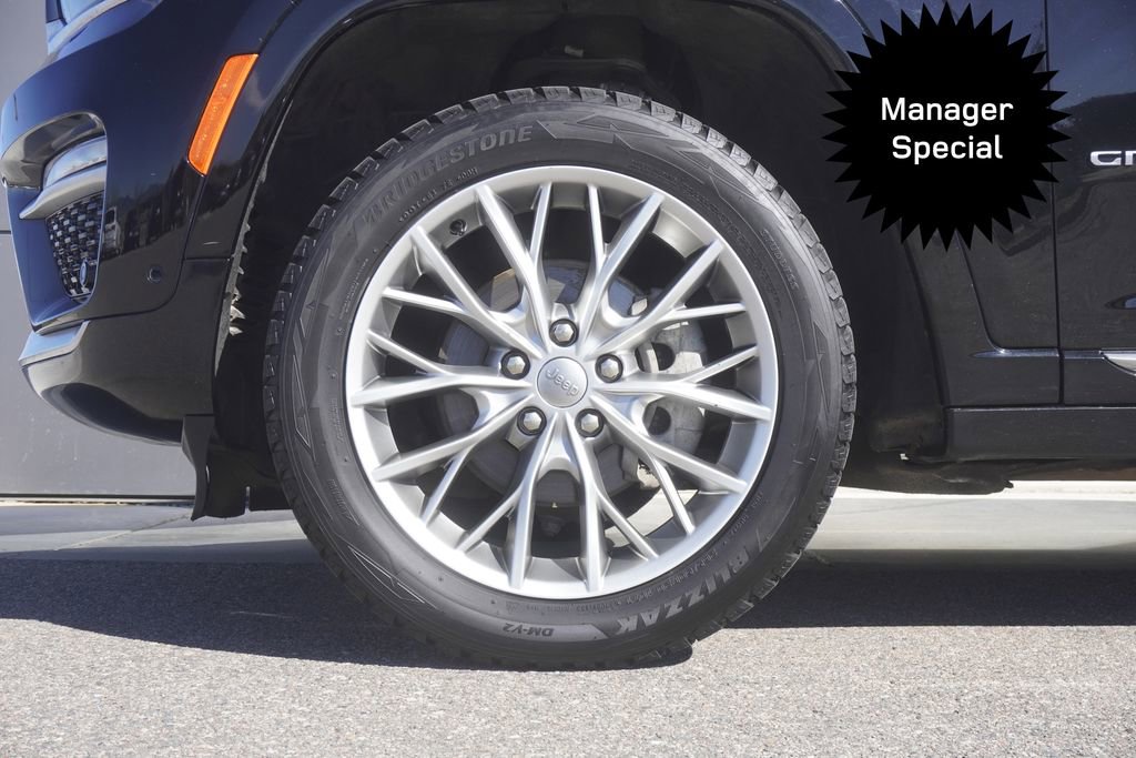 Used 2022 Jeep Grand Cherokee Summit w/ Adv Protech Group IV AWD/4WD image 32