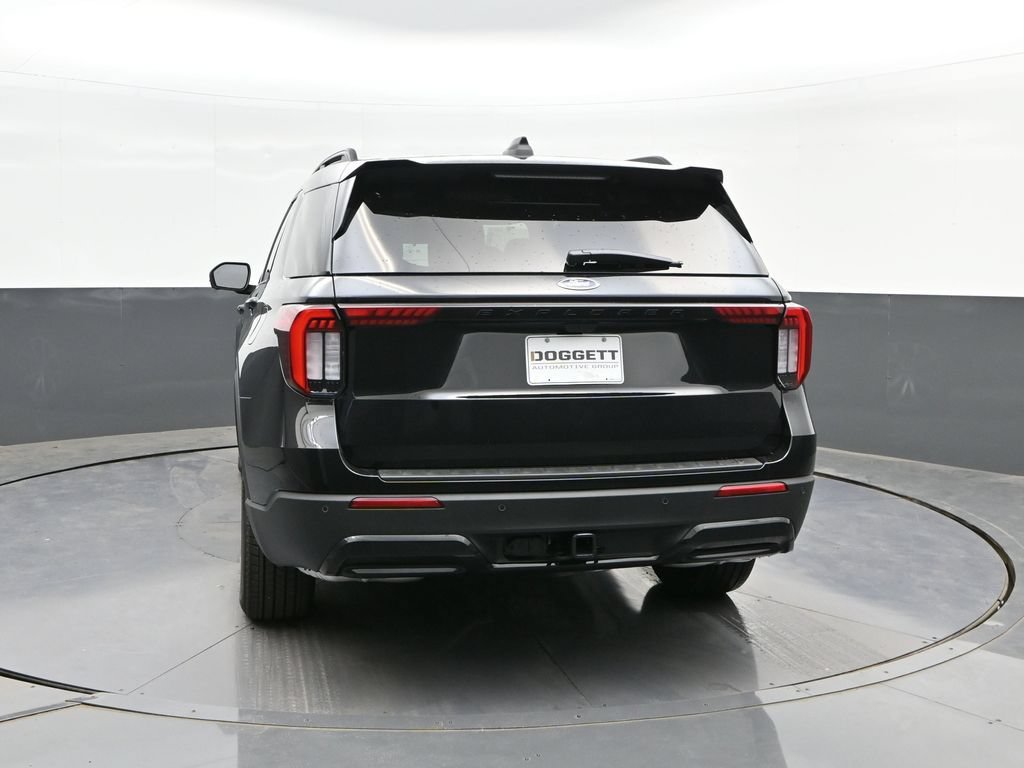 New 2026 Ford Explorer ST-Line RWD image 8